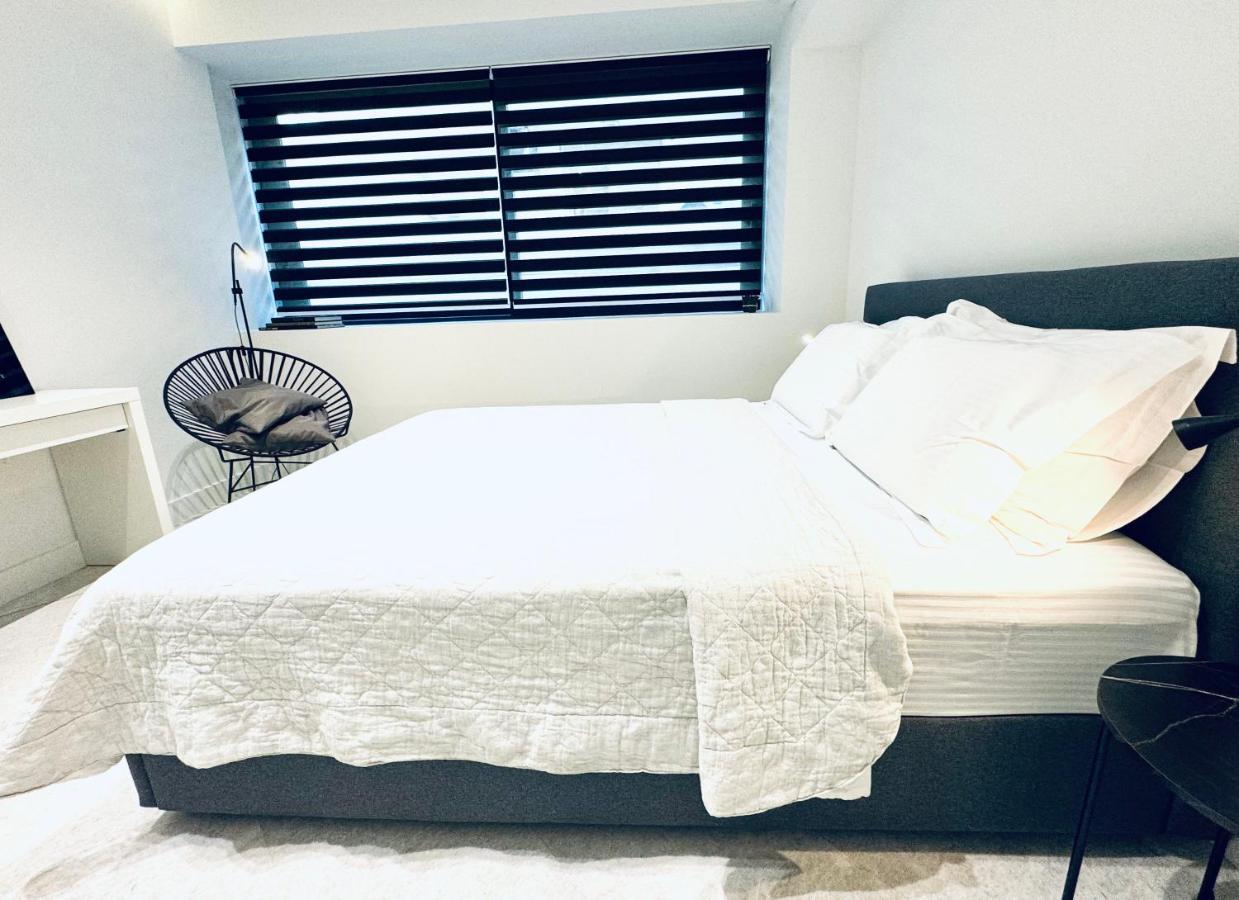 Stylish Central Superior Bedroom In Kolonaki 아테네 외부 사진