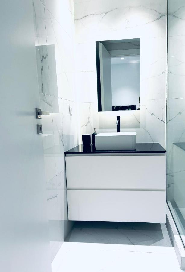 Stylish Central Superior Bedroom In Kolonaki 아테네 외부 사진