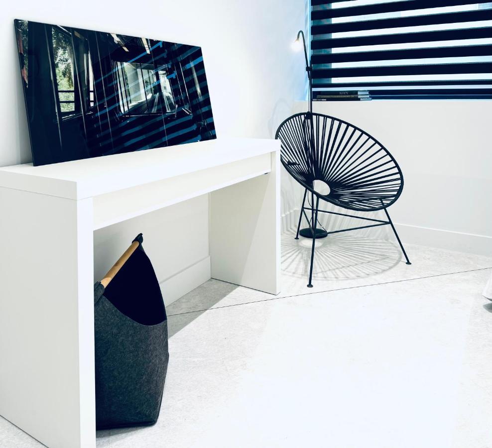 Stylish Central Superior Bedroom In Kolonaki 아테네 외부 사진