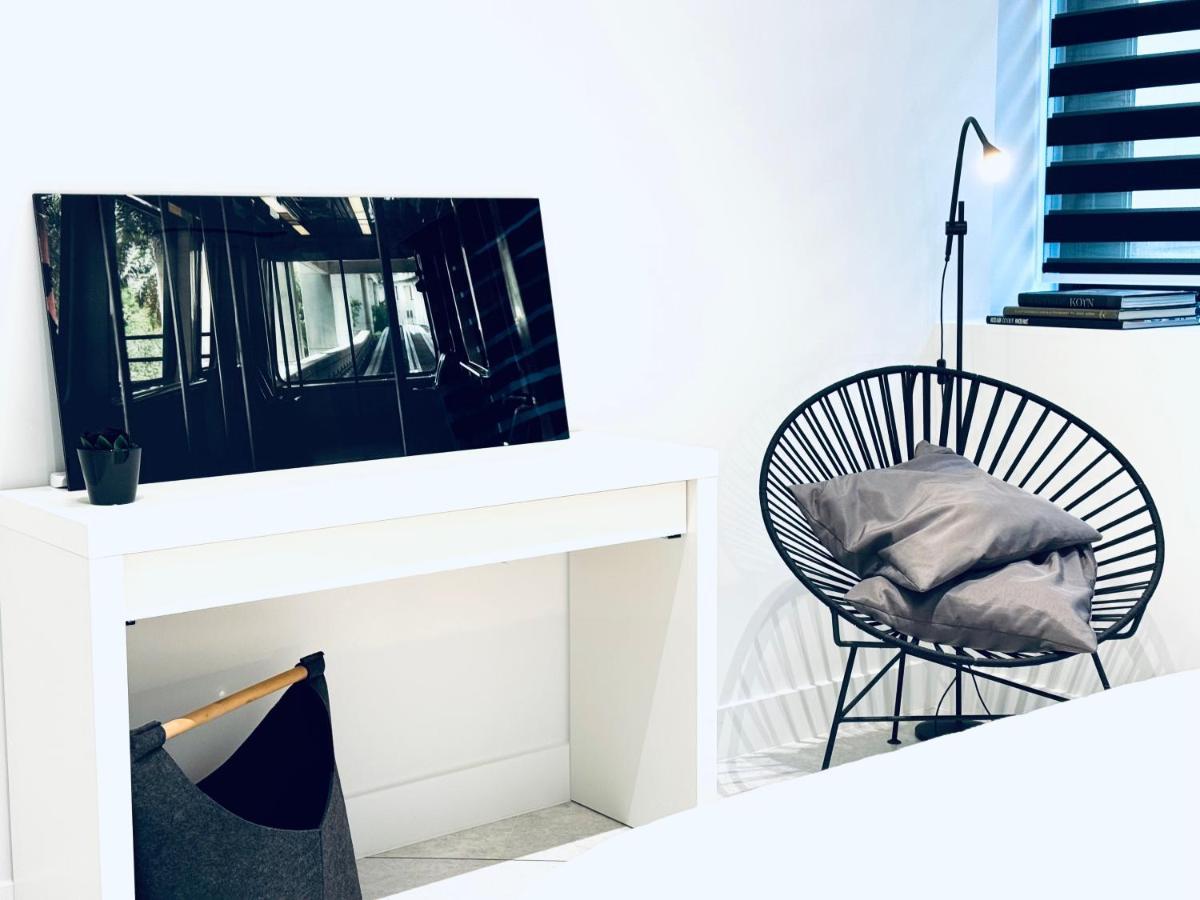 Stylish Central Superior Bedroom In Kolonaki 아테네 외부 사진